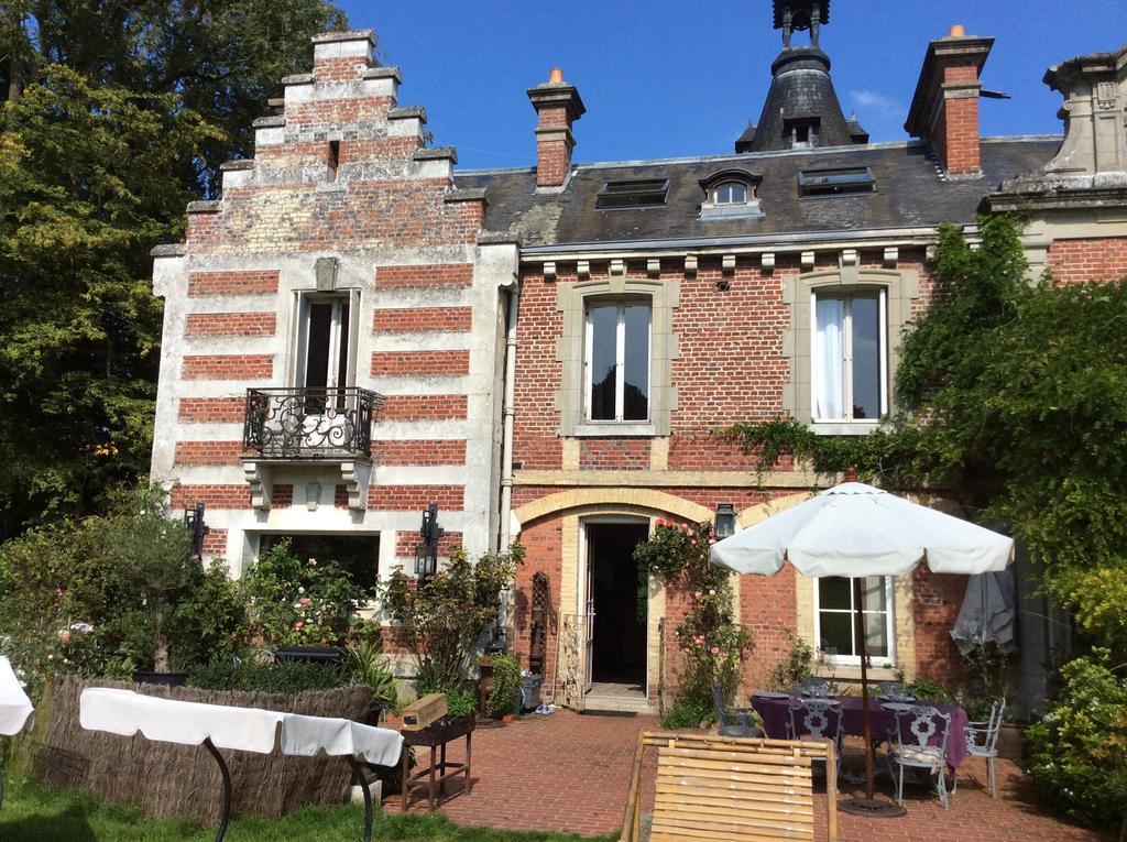 Château de Bertreville Acomodação com café da manhã Exterior foto