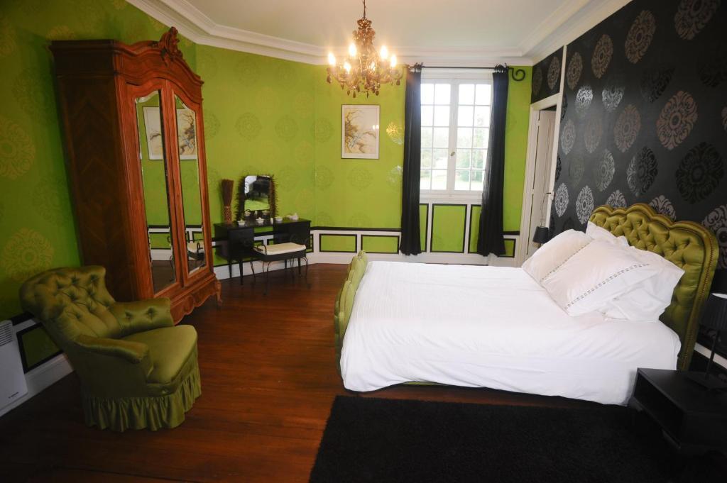 Château de Bertreville Acomodação com café da manhã Quarto foto