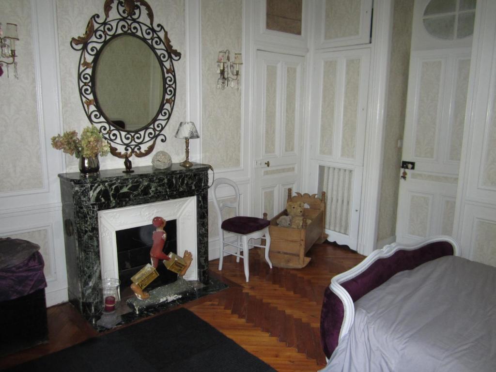 Château de Bertreville Acomodação com café da manhã Quarto foto